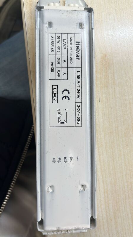 Helvar 1x58 W L58 A-T EE1-B2 Mekanik Balast Helvar 1x58 W L58 A-T EE1-B2 Mekanik Balast